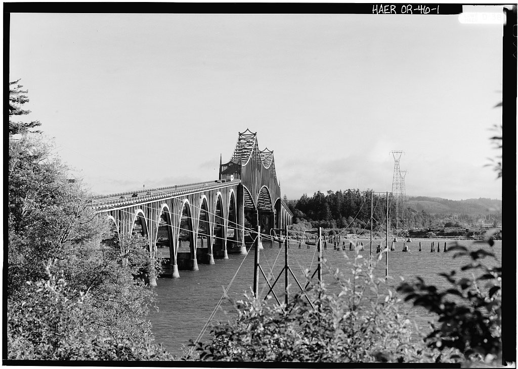 The bridge from its Southern terminus, Library of Congress